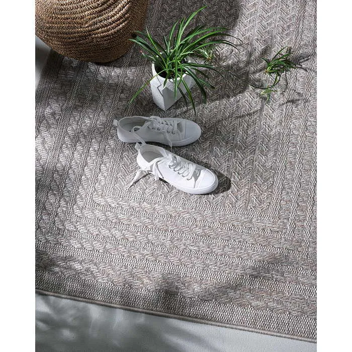 Antigua Outdoor Rug - Sand