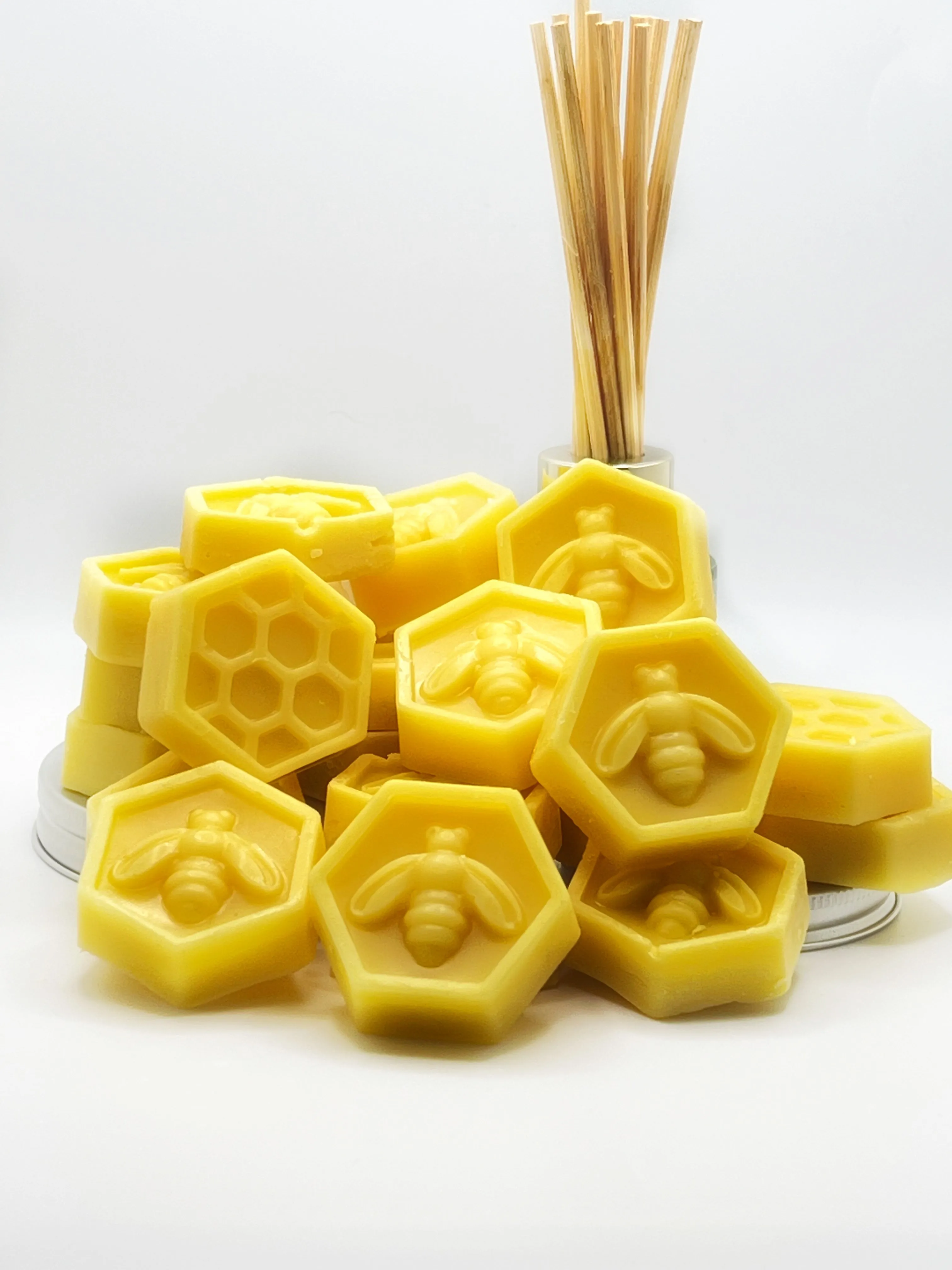 BEESWAX MELTS CUBES