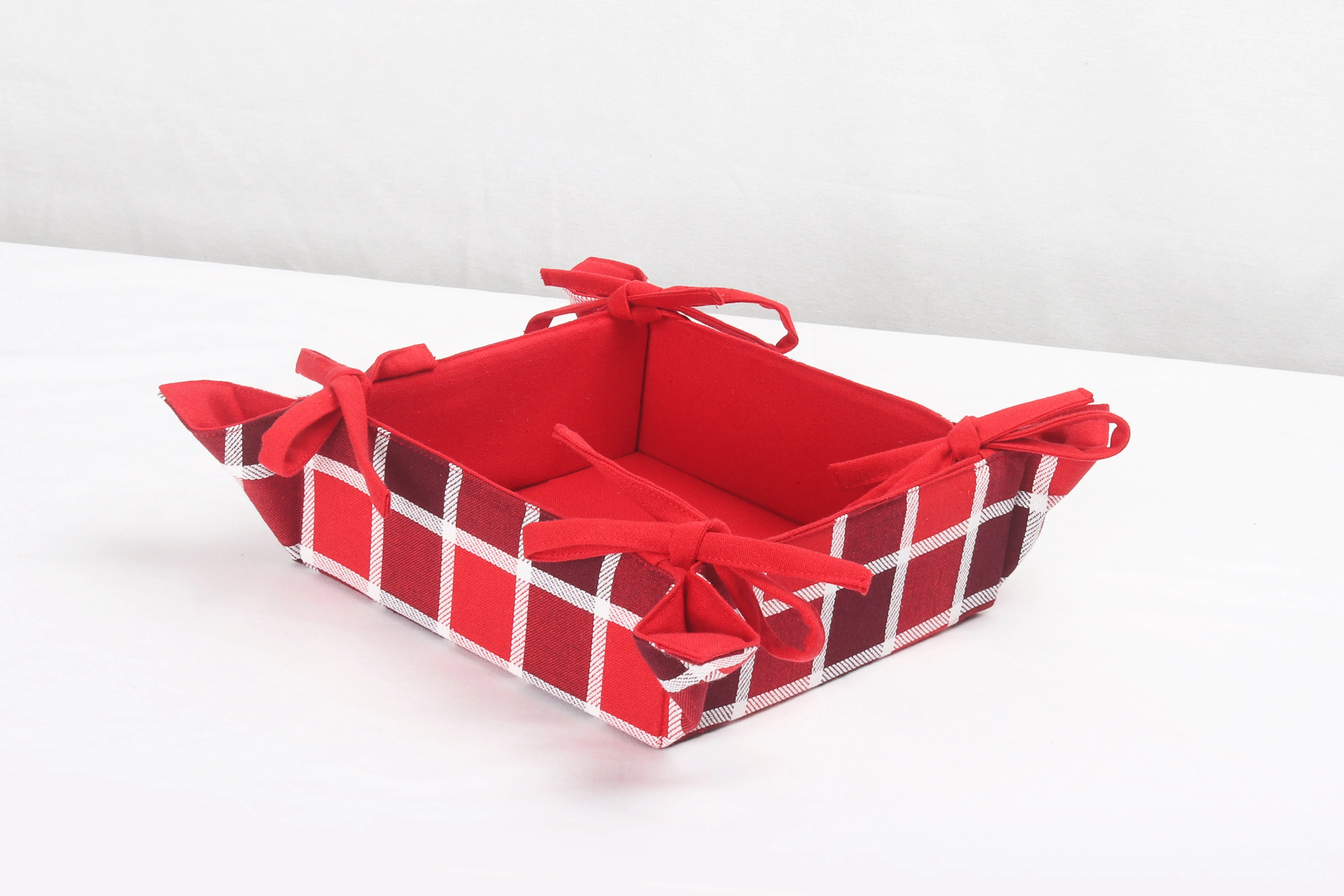 Cotton Christmas Dobby Checked Pattern Dining & Kitchen Bread Basket Pack Of 1