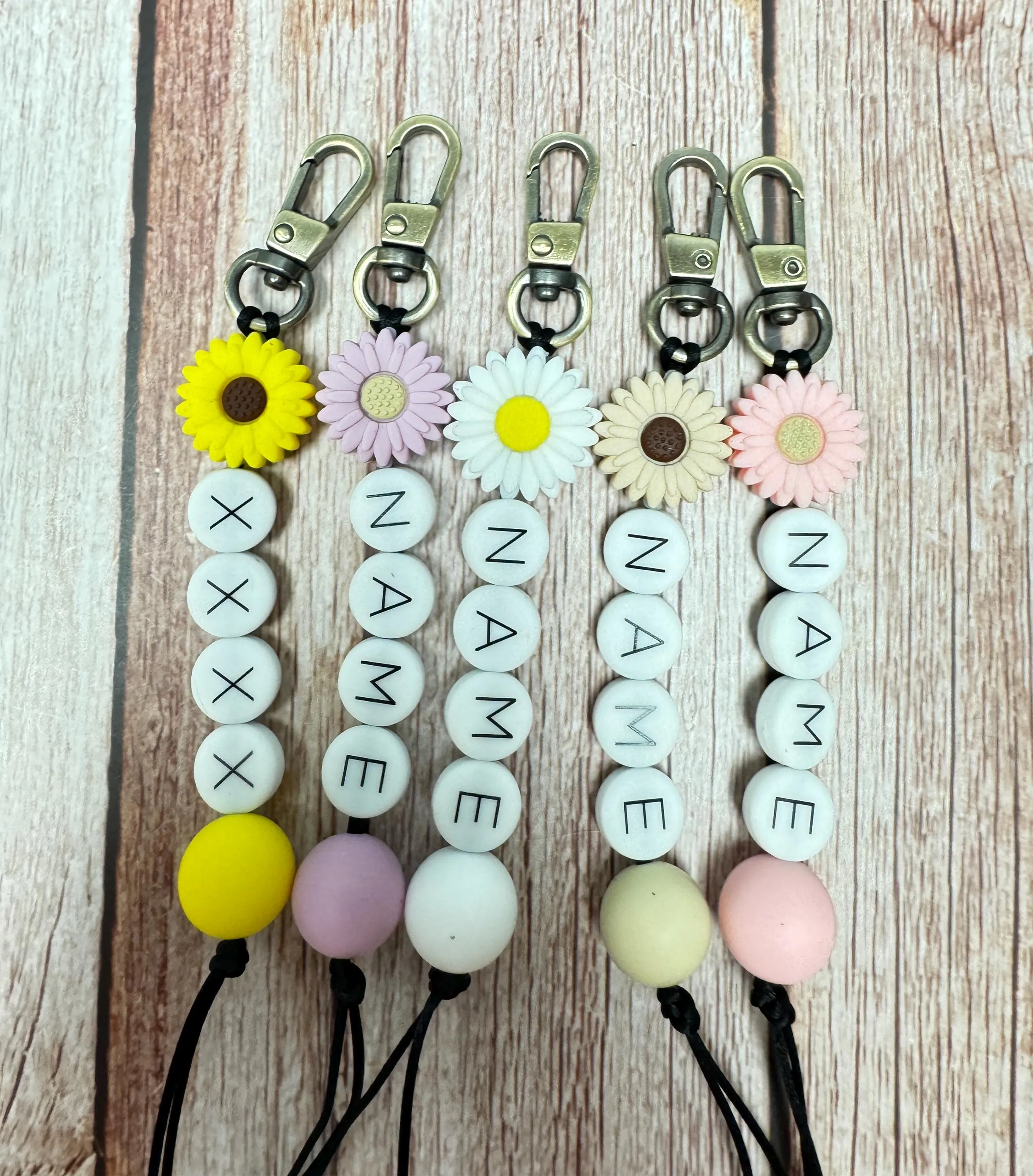 Customizable   Name Keychain - Daisy Bead & Silicone Letter Personalized Key Ring